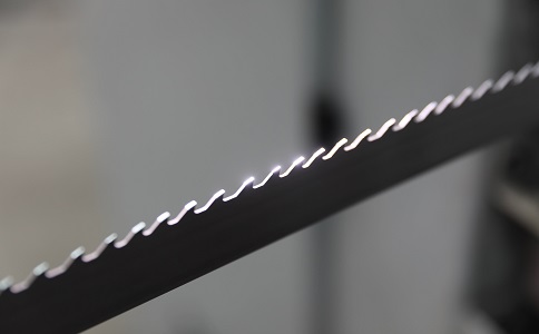 楚雄双金属带锯条产生切削噪音的原因具体有哪些？